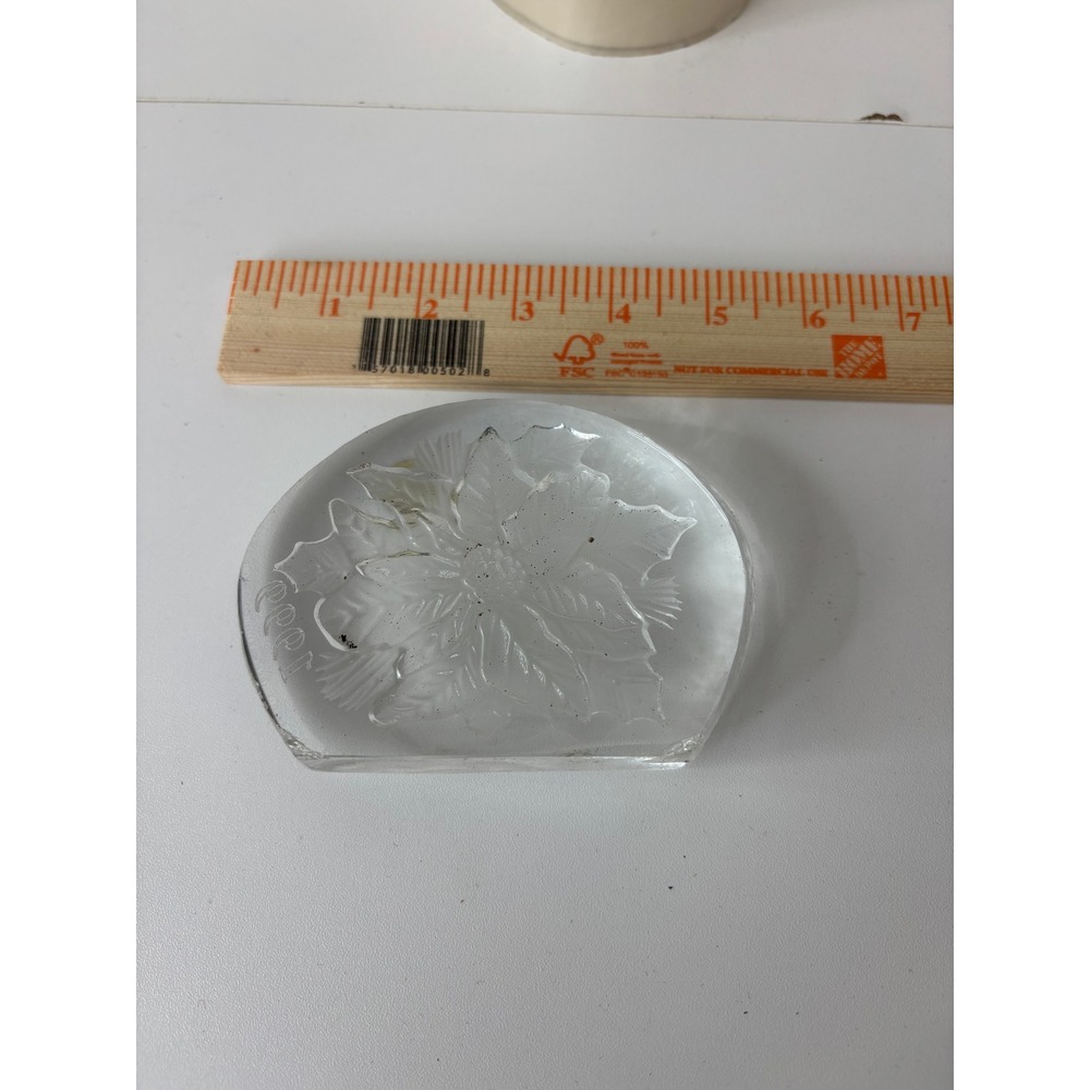 Cristal d'Arques Crystal Poinsettia Napkin Holder 1999 Frosted Floral France